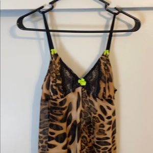 Cute night gown 🐆